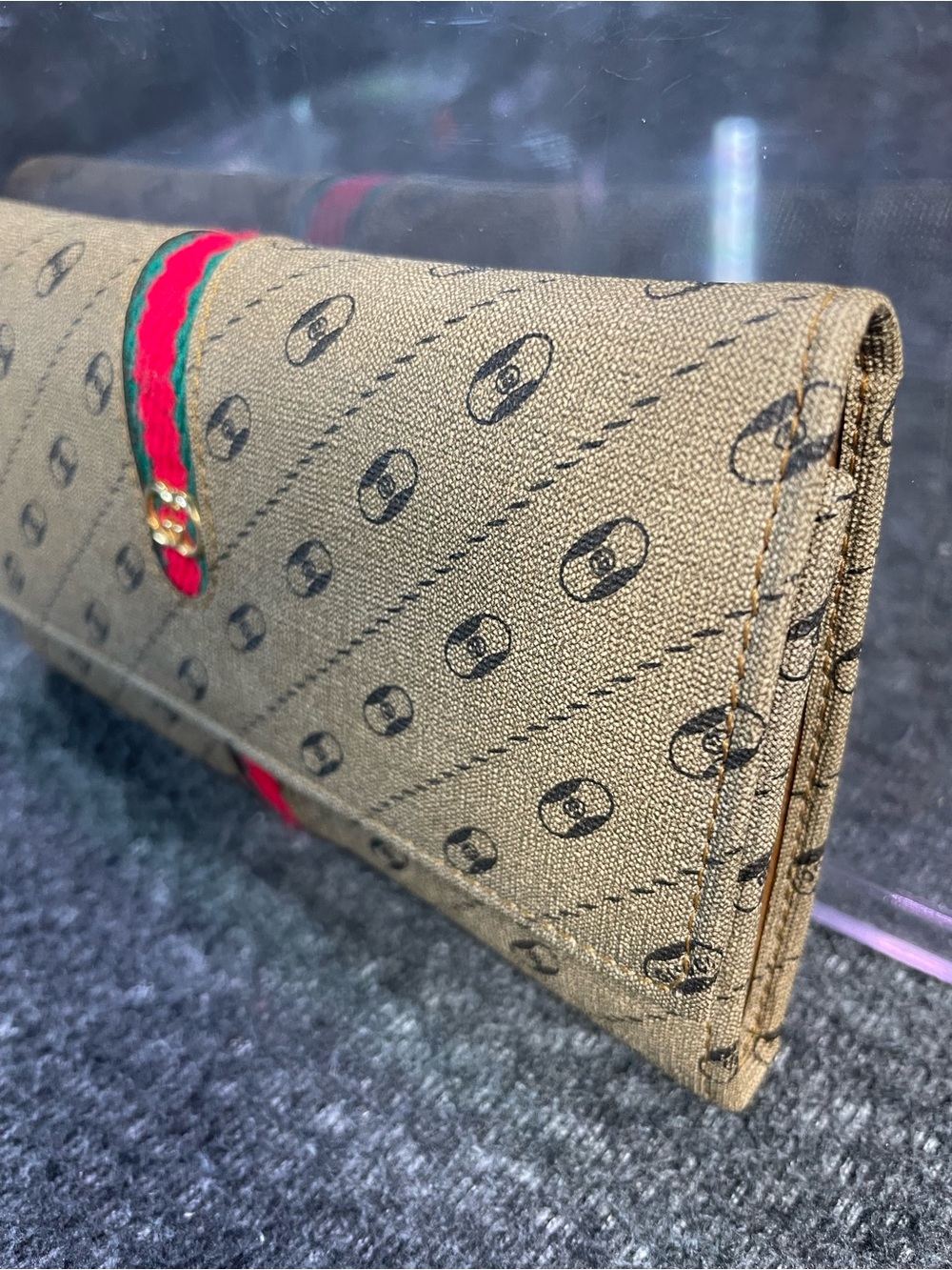 Vintage Gucci Accessory Collection Women's Brown Monogrammed Wallet - Picture 5 of 16